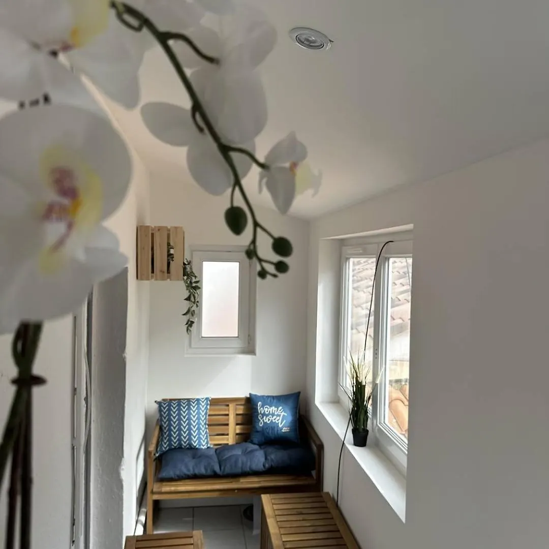 Appartement T3 - Centre Ville - Climatisation - Internet Saintes-Maries-de-la-Mer 0*,  France