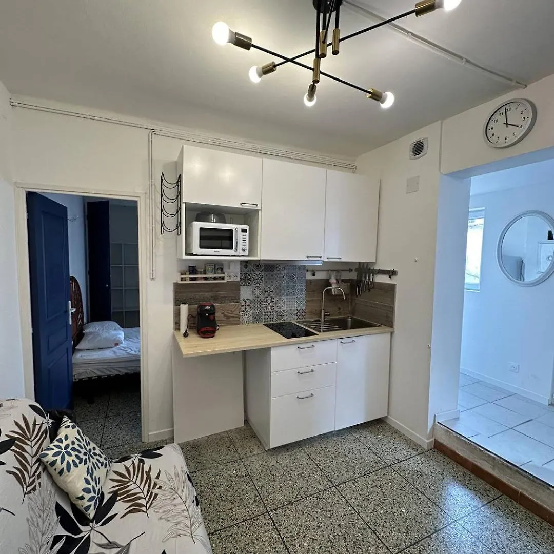 Apartment Appartement T3 - Centre Ville - Climatisation - Internet Saintes-Maries-de-la-Mer France